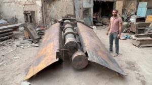 Lire la suite à propos de l’article From Ship Wreckege To HEAVY-DUTY LOADER BUCKET | Start to Finish @wowinterestingskills