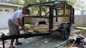 Lire la suite à propos de l’article Man Builds Stunning MOBILE HOMES With Low Budget | Start to Finish by @buildersblueprint