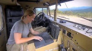 Lire la suite à propos de l’article Couple Converts Military Truck into Off-Road Camper | Start to Finish by @Outthegateoffroadnz