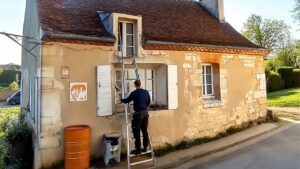 Lire la suite à propos de l’article Couple Spends 240 Days Renovating Old House Back to New | Start to Finish by @marcetsandy